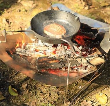 焚き火台 ソロ 軽量折りたたみ式焚き火台